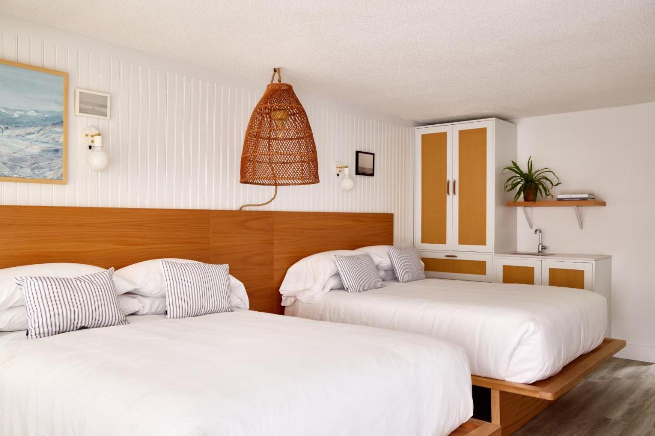 Parker Beach Lodge South Yarmouth Exteriör bild