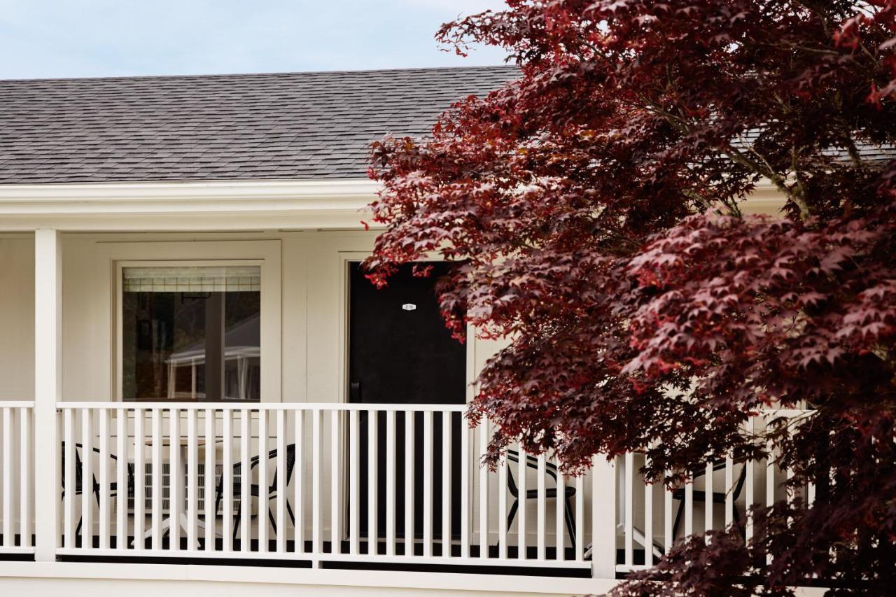 Parker Beach Lodge South Yarmouth Exteriör bild